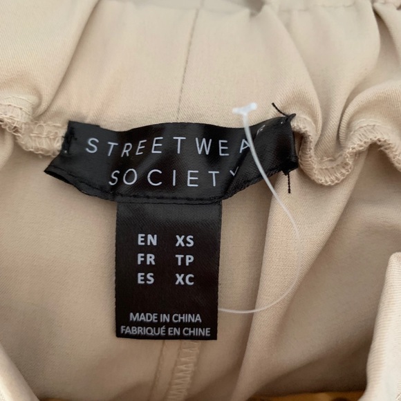 Streetwear Society high-waist crop front-tie pants - Picture 3 of 3